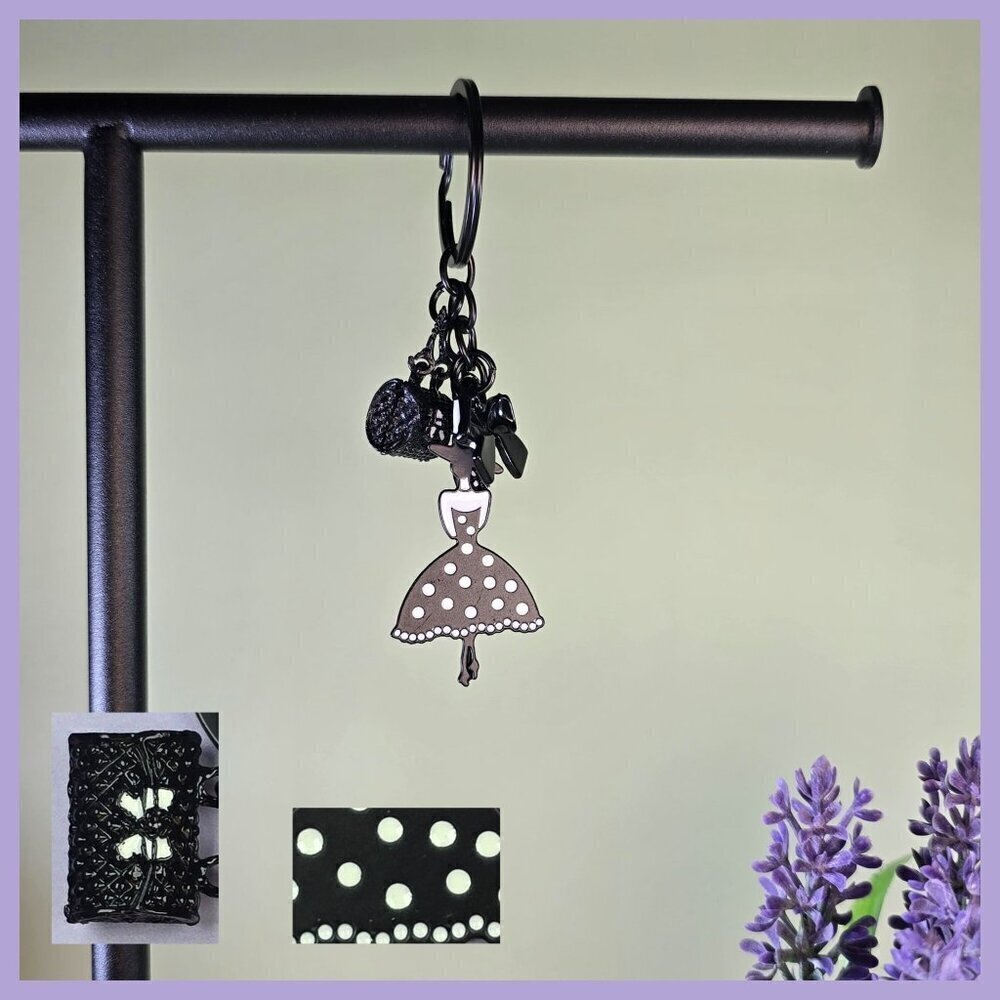 Black &‎ White Fashion Accessories Keychain (NWOT)